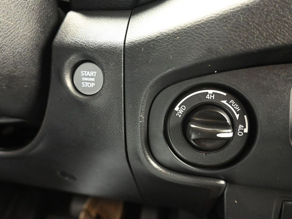 Used 2022 Nissan Frontier PRO-4X w/ Off-Road Protection Package image 21