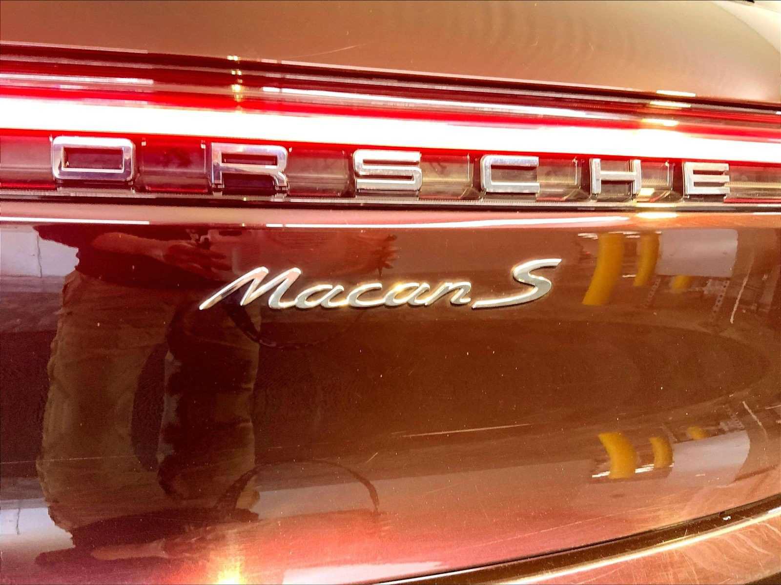 Used 2023 Porsche Macan S AWD/4WD image 36