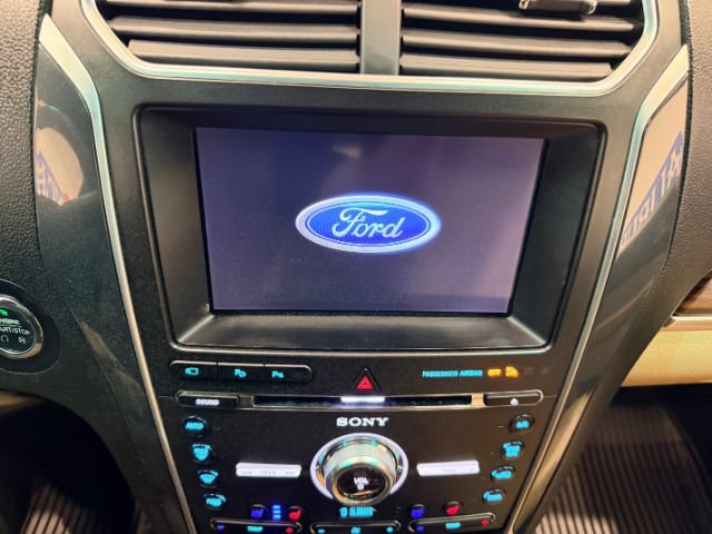 Used 2017 Ford Explorer Limited w/ Equipment Group 301A AWD/4WD image 46
