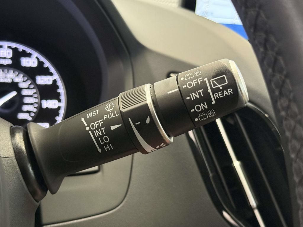 Used 2022 Acura RDX w/ Technology Package AWD/4WD image 30