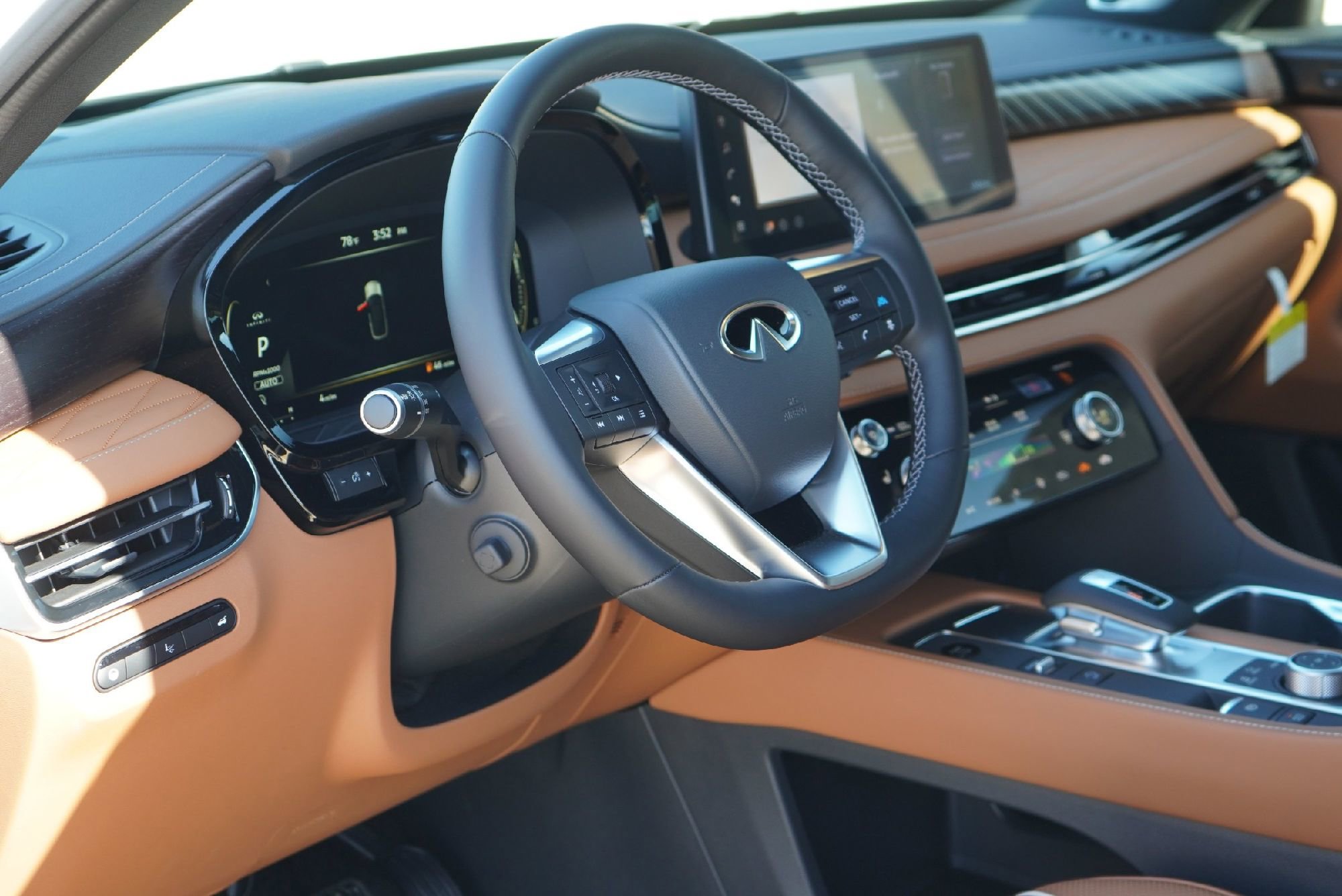 New 2026 INFINITI QX60 Autograph w/ Dark Cargo Package image 8