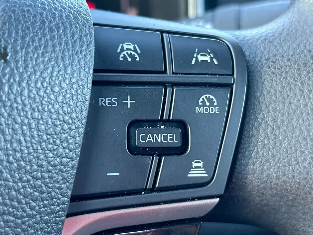 Used 2025 Toyota Camry LE w/ Convenience Package FWD image 18