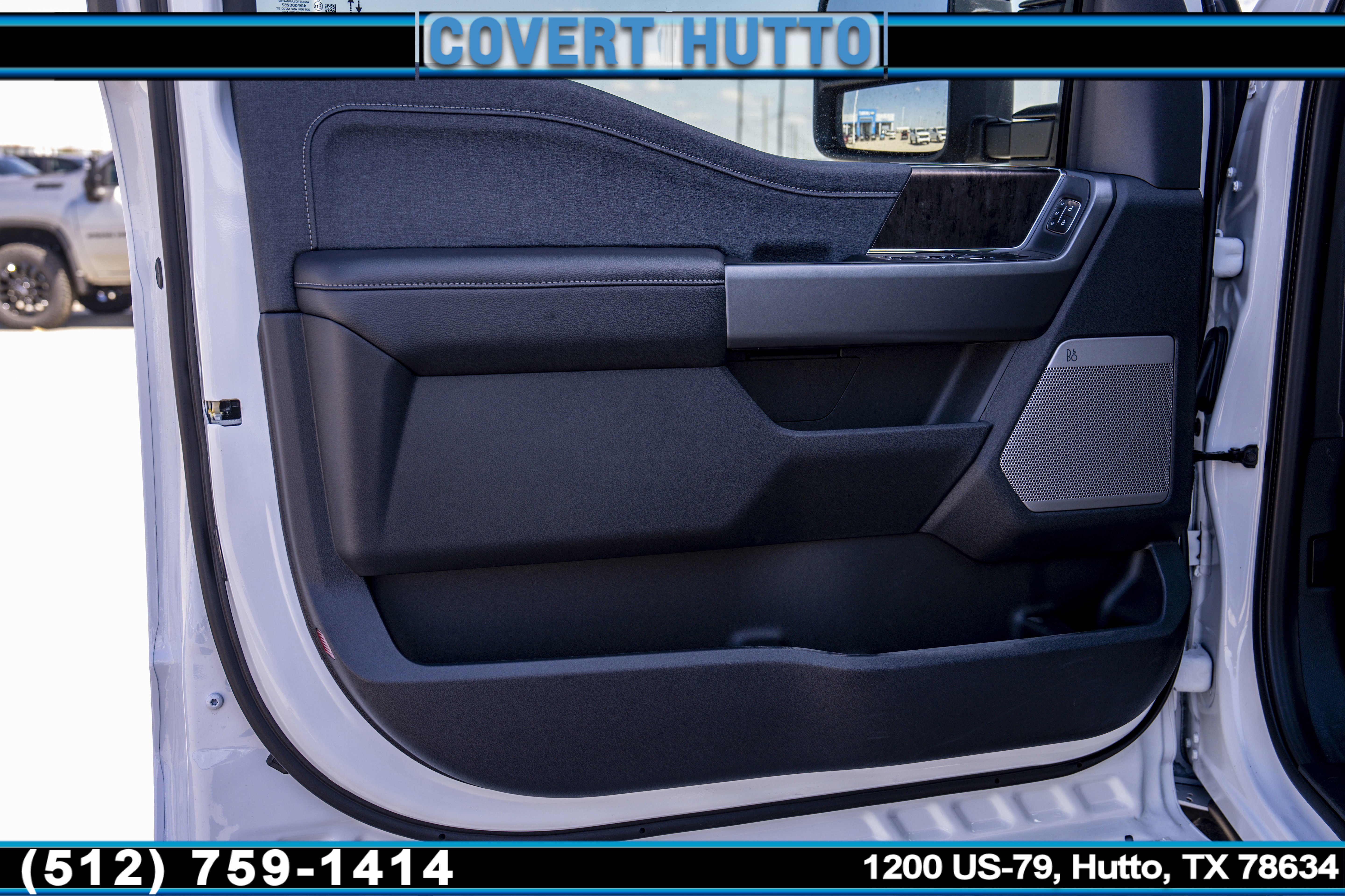 New 2026 Ford F250 Lariat w/ Black Appearance Package image 18