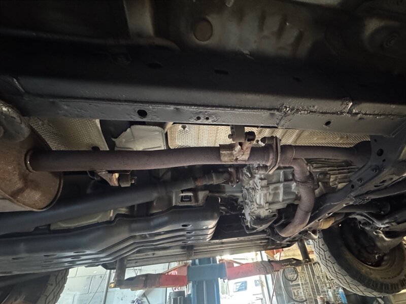 Used 2011 Toyota FJ Cruiser 4WD image 34