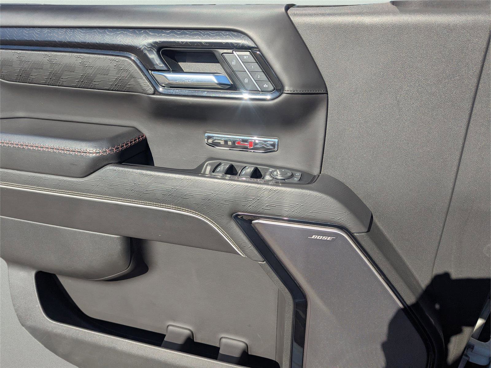 Used 2022 GMC Sierra 1500 AT4X image 20