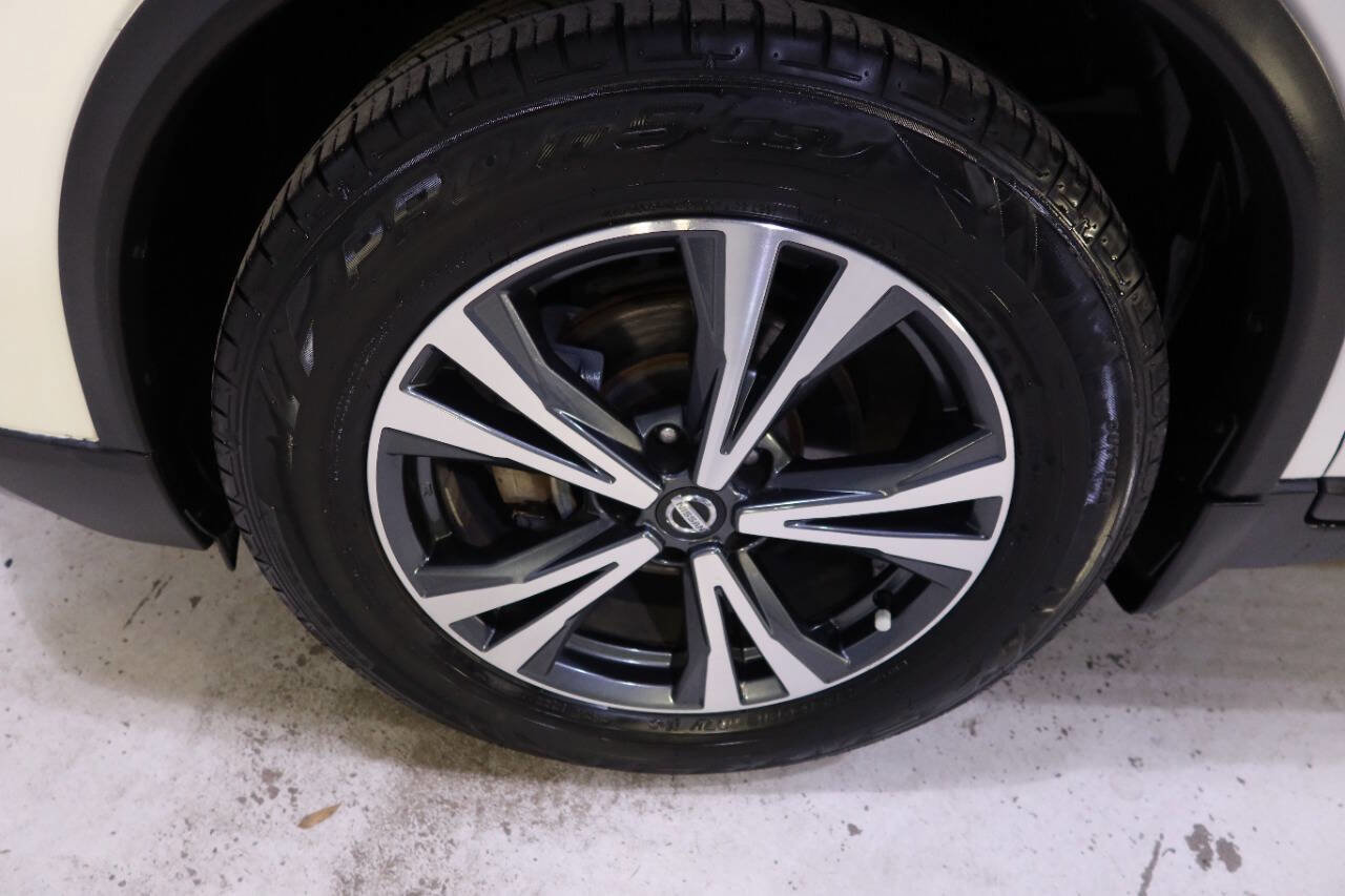 Used 2017 Nissan Rogue SL w/ SL Premium Package image 9