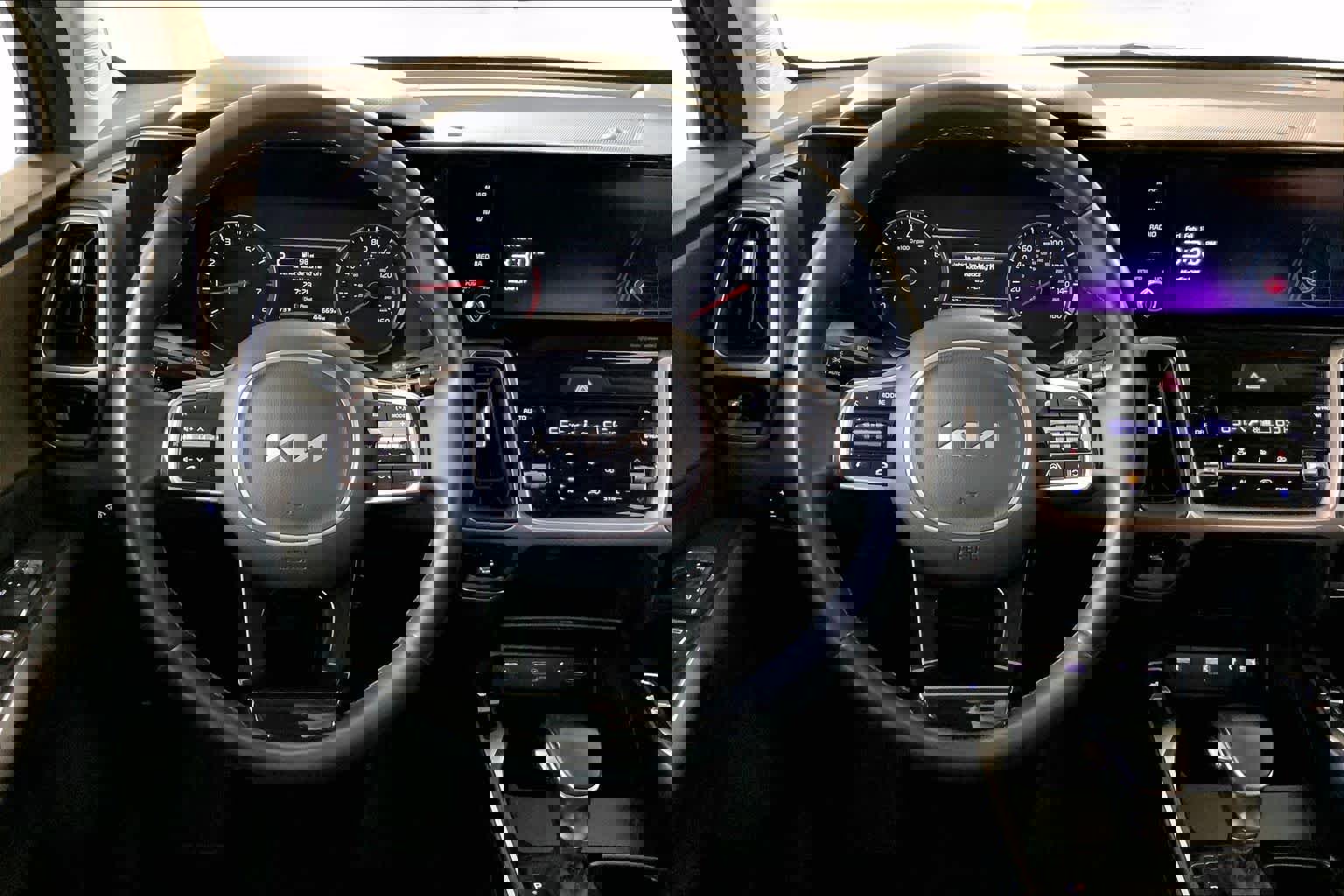 Used 2023 Kia Sorento S w/ Panoramic Sunroof Package image 6