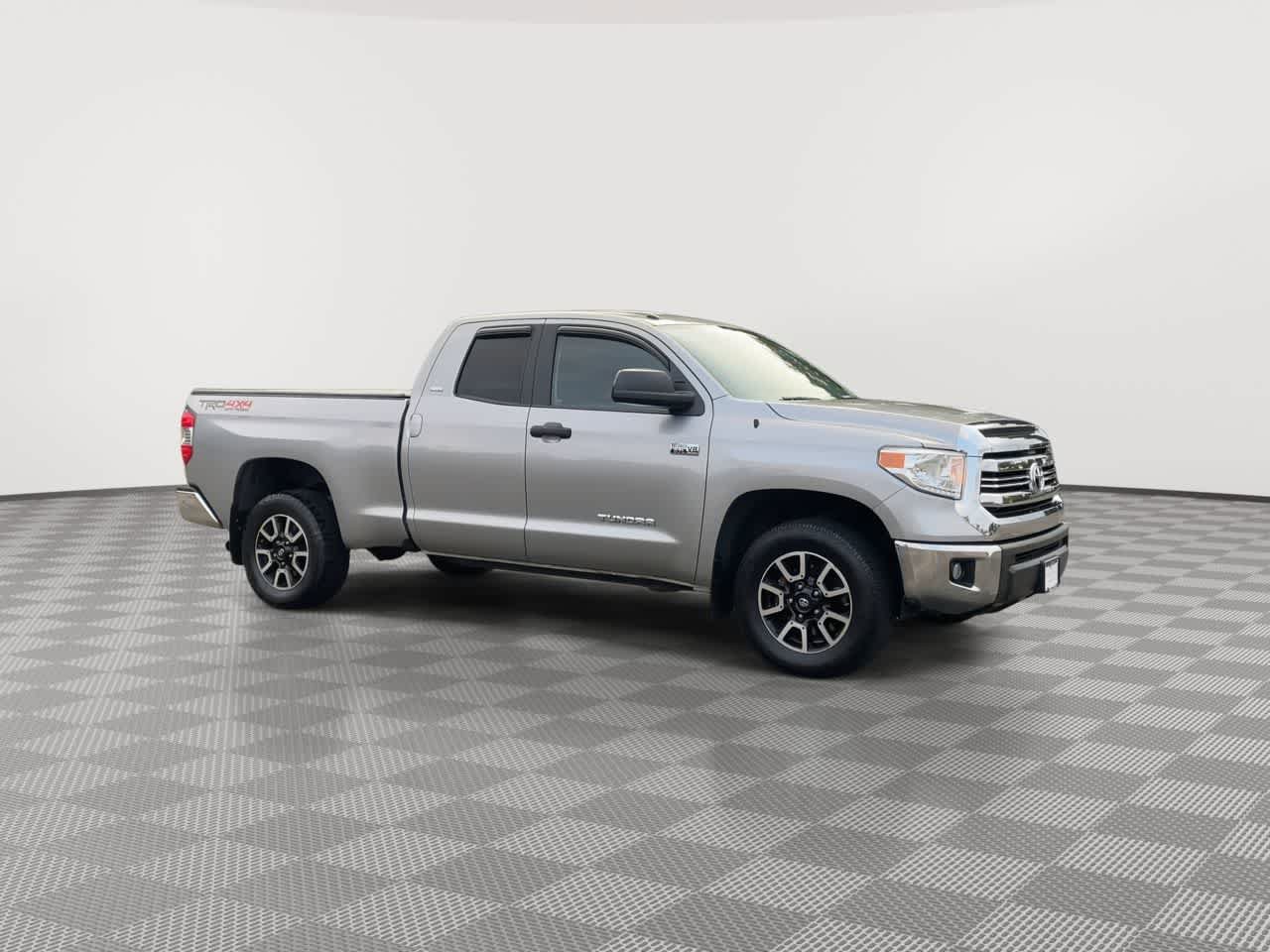 Used 2017 Toyota Tundra SR5 w/ TRD Off Road Package AWD/4WD image 2