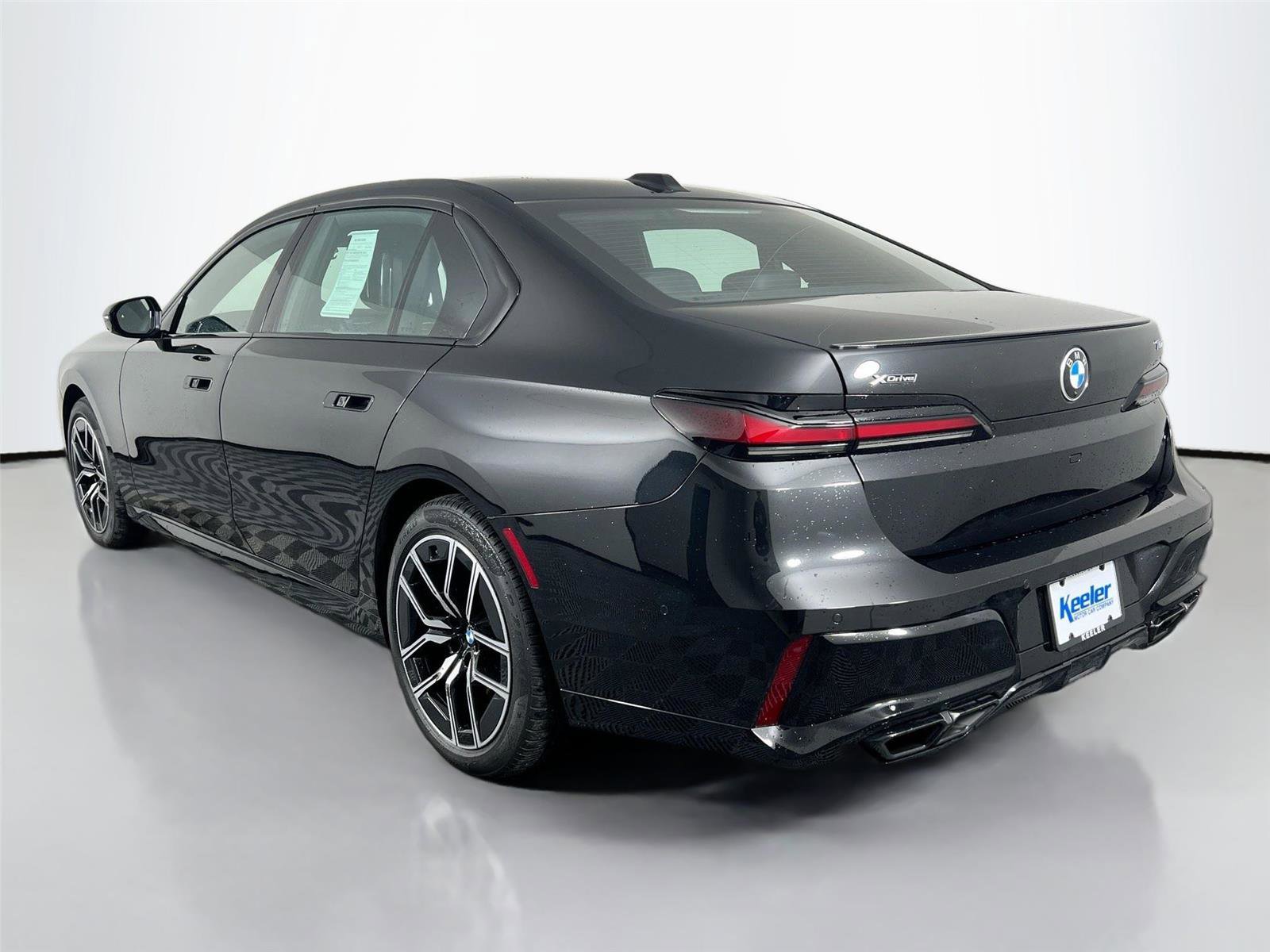 Certified 2024 BMW 760i xDrive w/ Executive Package image 4