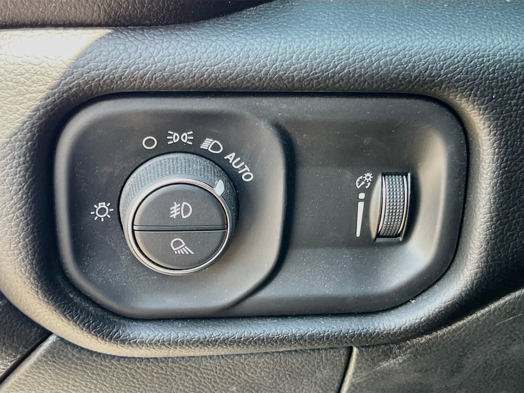 Used 2026 RAM 2500 Big Horn AWD/4WD image 10