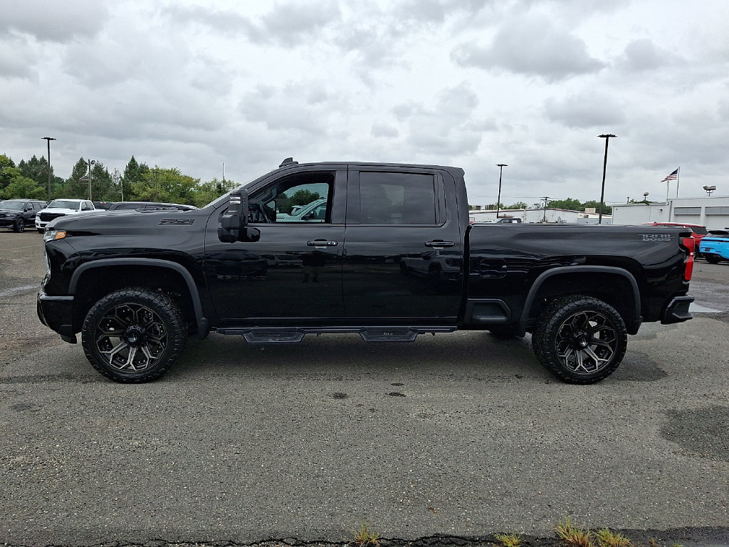 Used 2025 Chevrolet Silverado 2500 LTZ w/ Trail Boss Package AWD/4WD image 7
