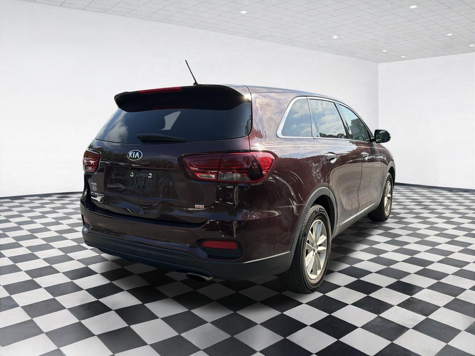 Used 2019 Kia Sorento FWD image 4