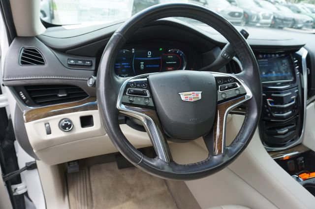 Used 2019 Cadillac Escalade ESV Luxury RWD image 27