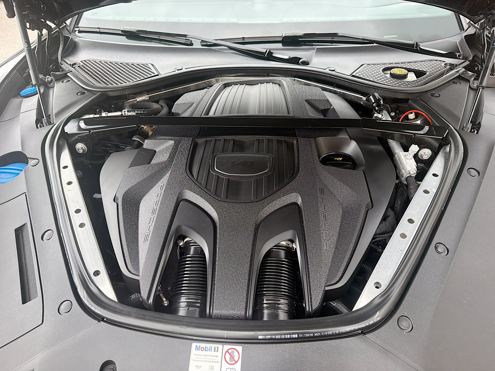 Used 2023 Porsche Panamera Platinum Edition RWD image 33