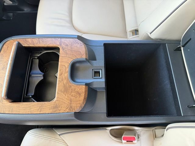 Used 2022 Nissan Armada SL w/ Captain's Chairs Package AWD/4WD image 37