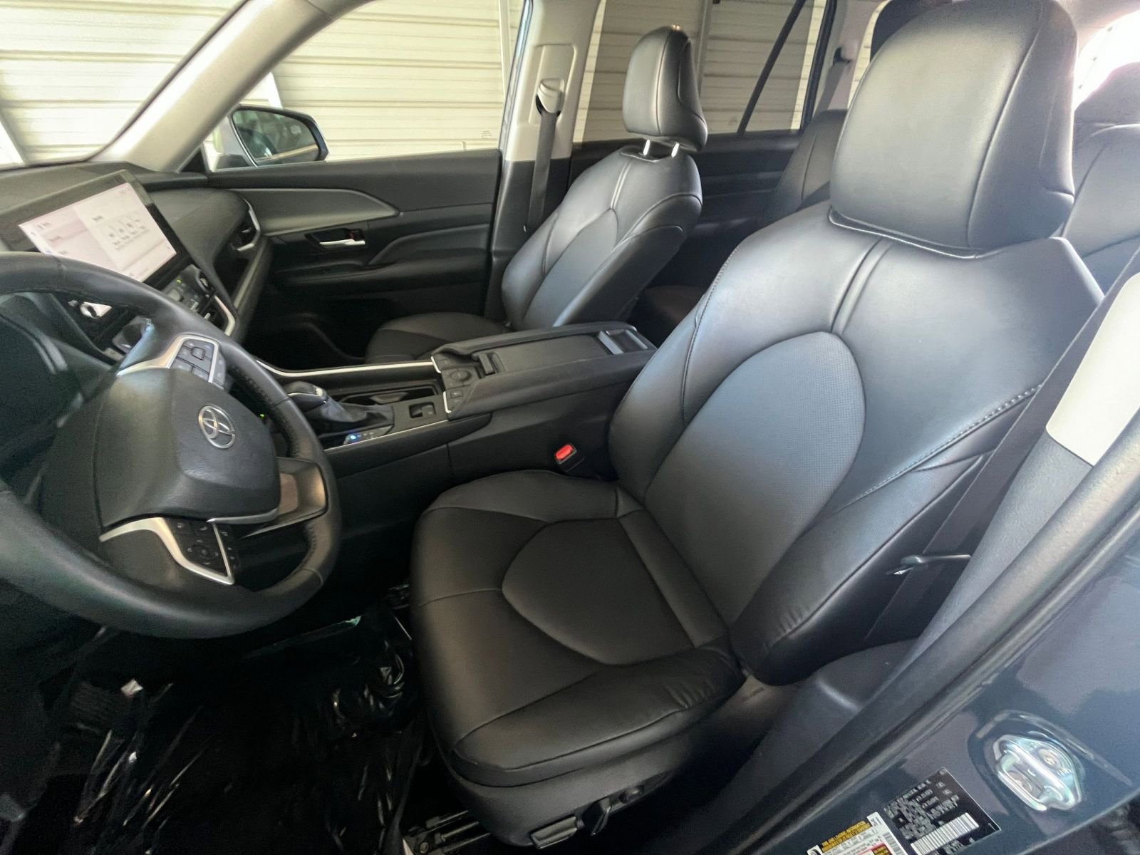 Used 2025 Toyota Grand Highlander FWD image 32