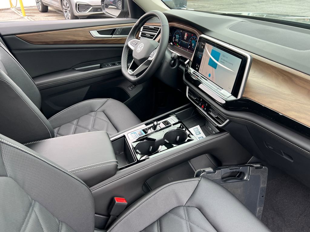 New 2026 Volkswagen Atlas SE image 10