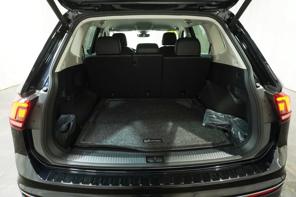Certified 2024 Volkswagen Tiguan SE AWD/4WD image 5
