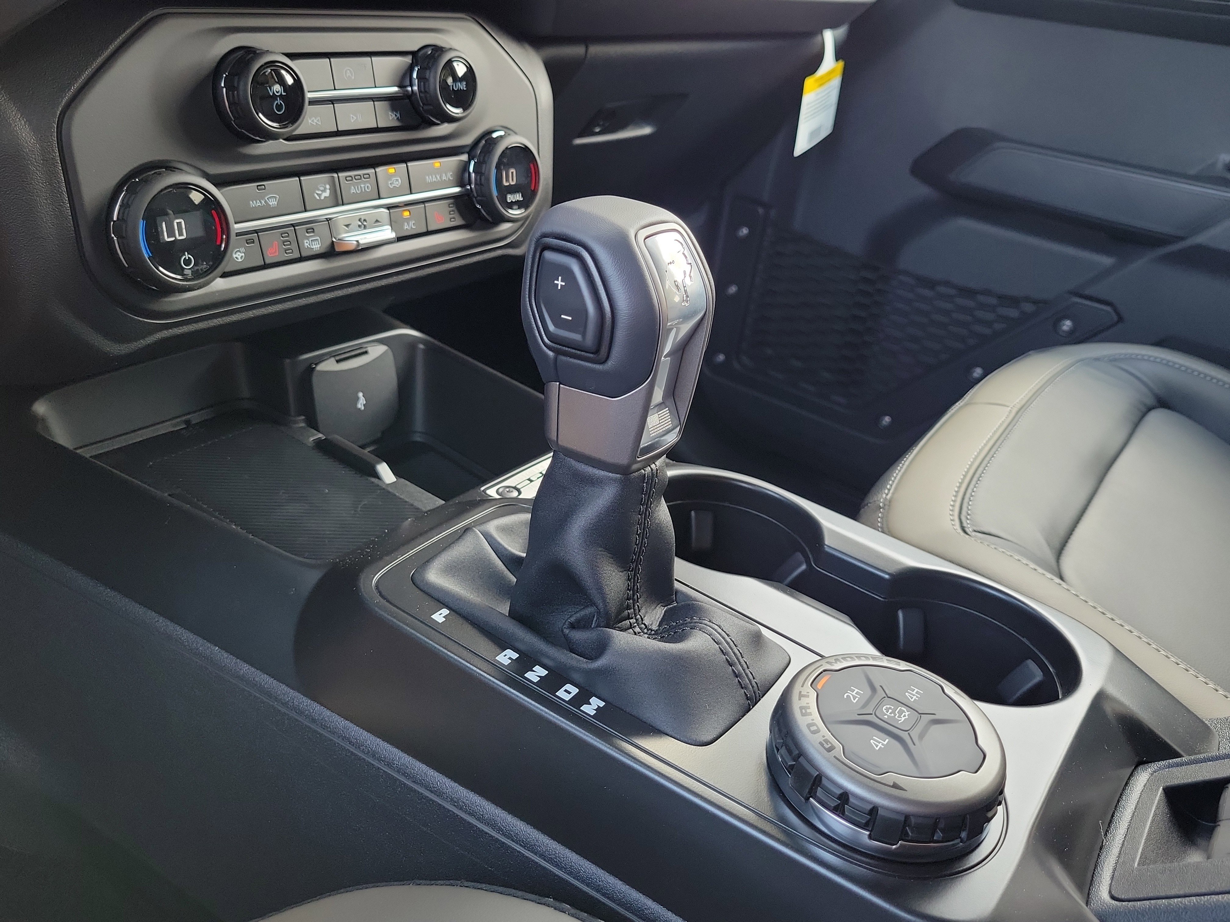 New 2026 Ford Bronco Outer Banks AWD/4WD image 20