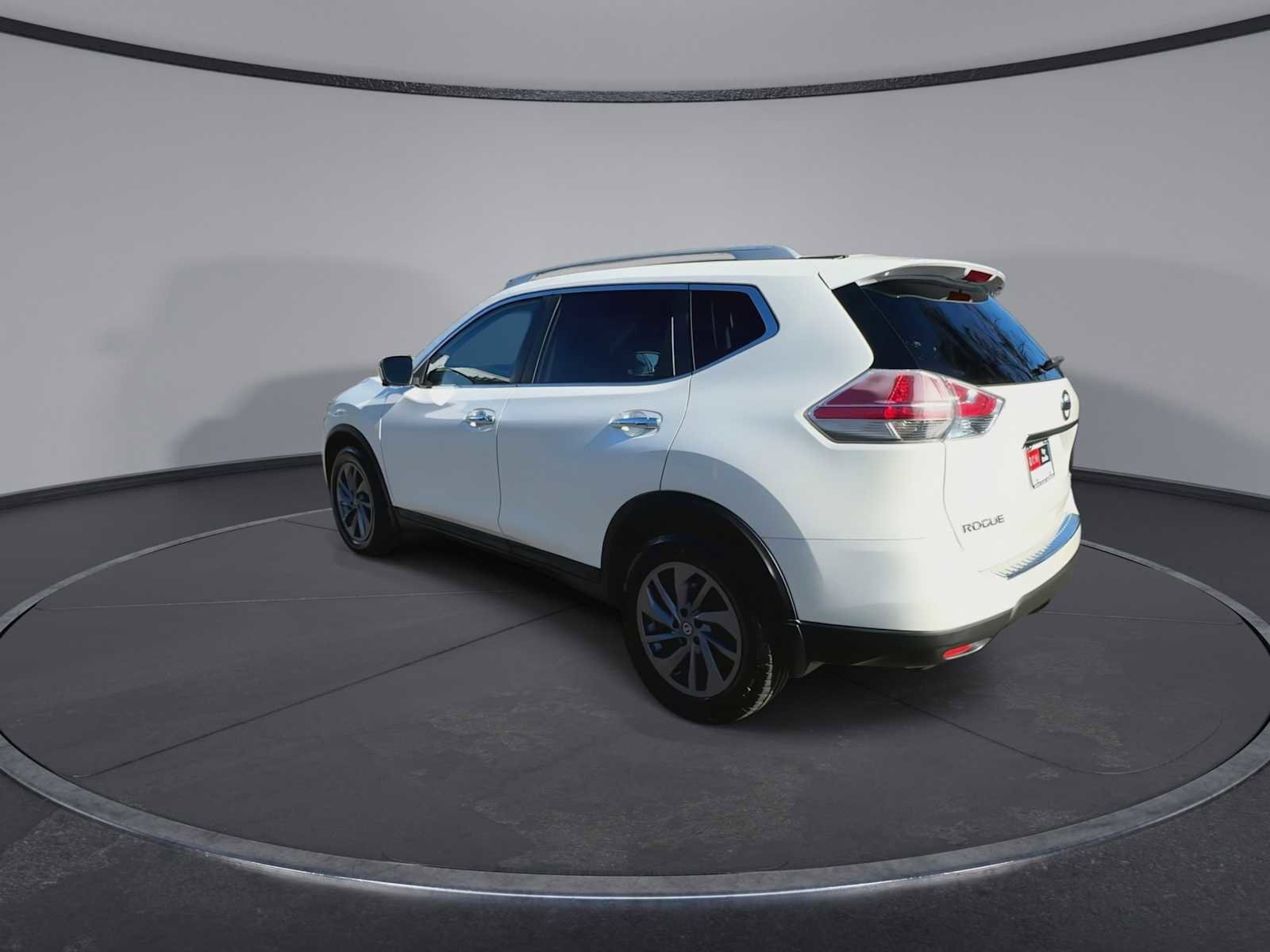 Used 2016 Nissan Rogue SL w/ SL Premium Package image 6