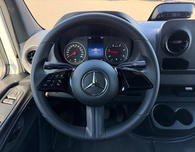 Used 2026 Mercedes-Benz Sprinter 2500 image 14