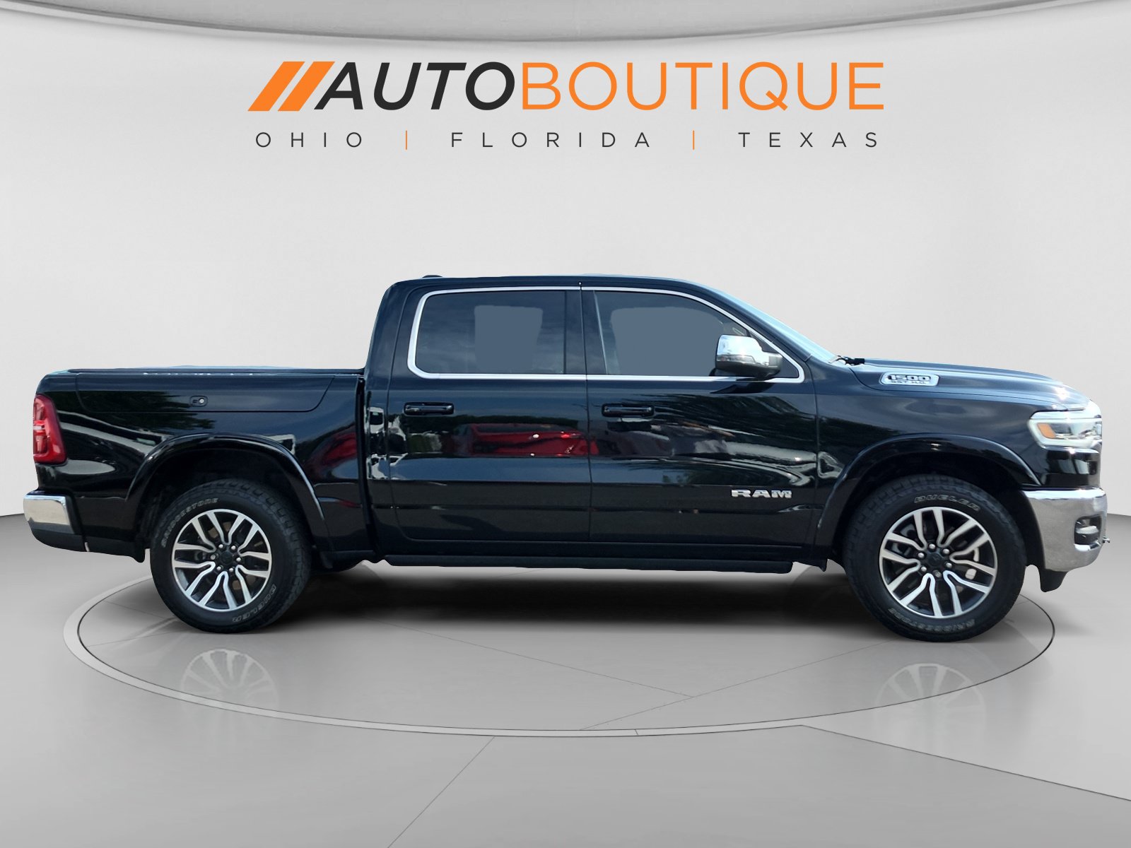 Used 2025 RAM 1500 Limited w/ Bed Utility Group AWD/4WD image 7