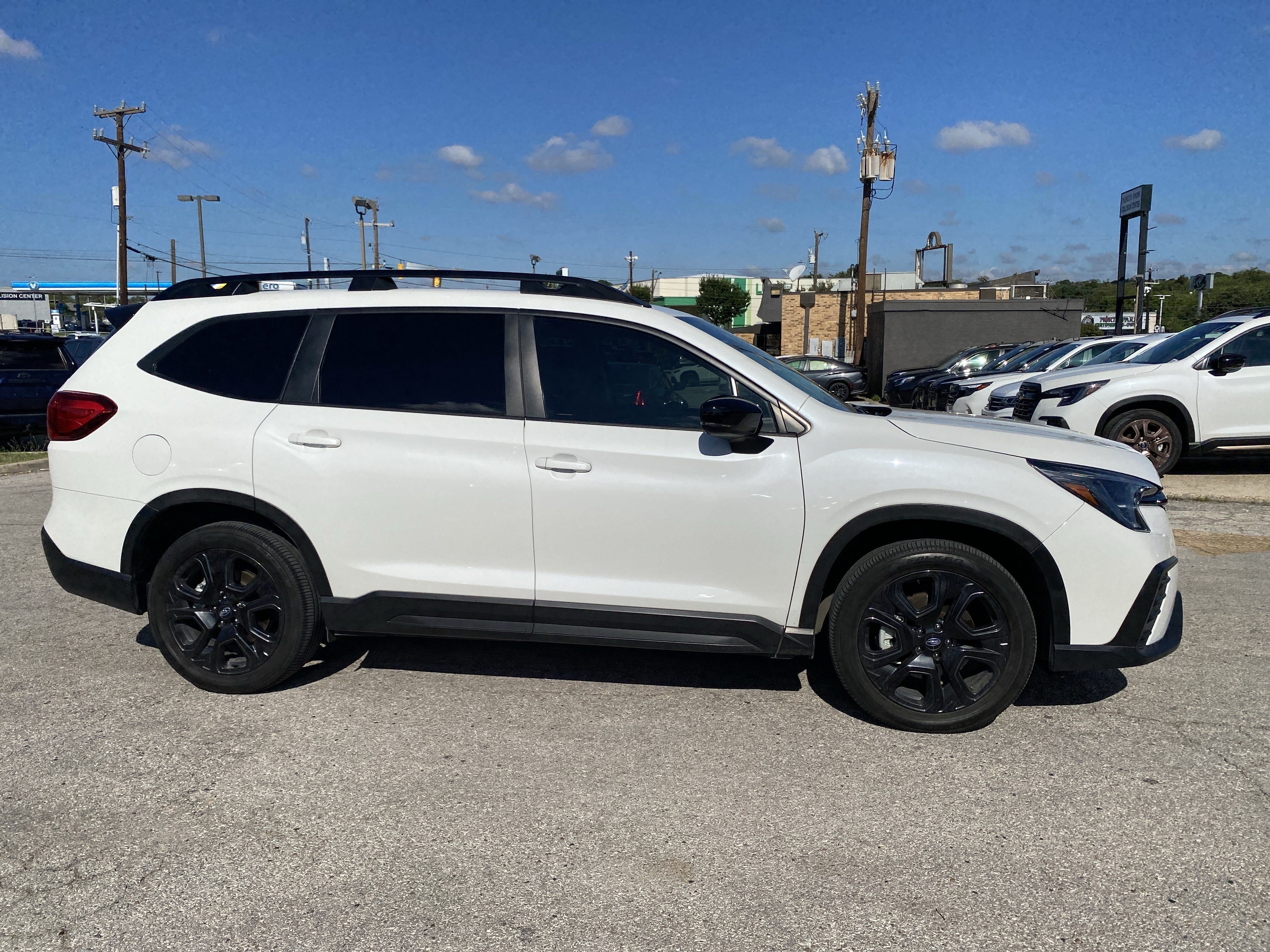 Used 2025 Subaru Ascent Onyx Edition AWD/4WD image 6