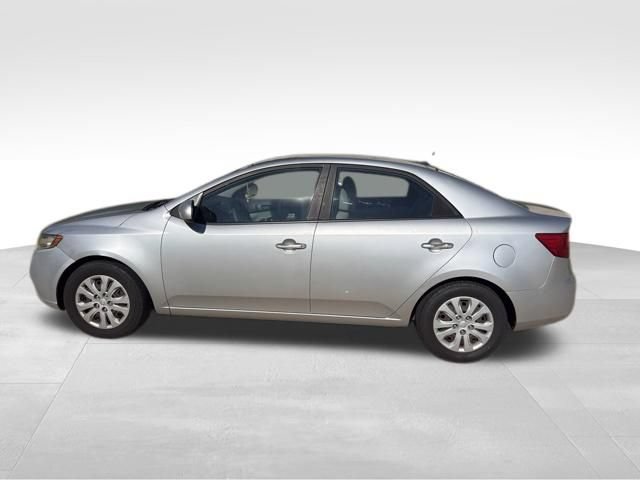 Used 2010 Kia Forte LX w/ Convenience Pkg FWD image 6
