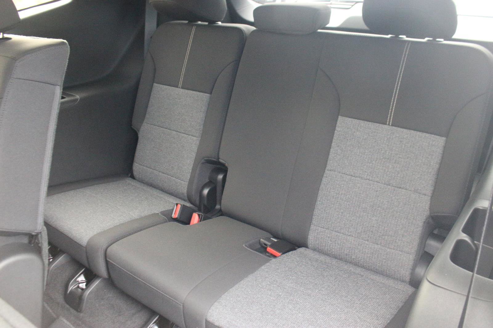 New 2025 GMC Acadia Elevation image 12