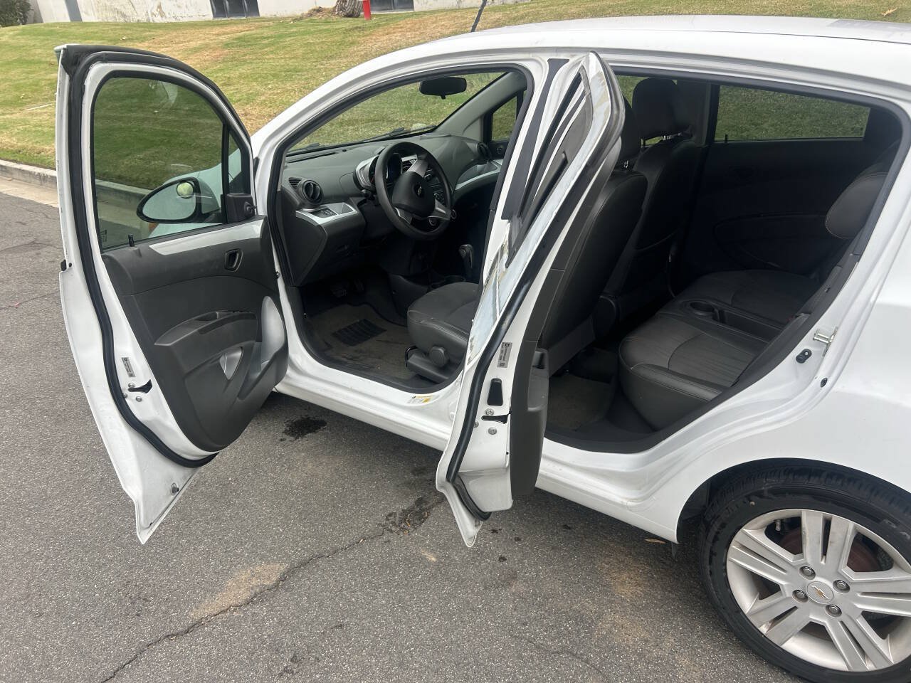 Used 2014 Chevrolet Spark LS FWD image 5