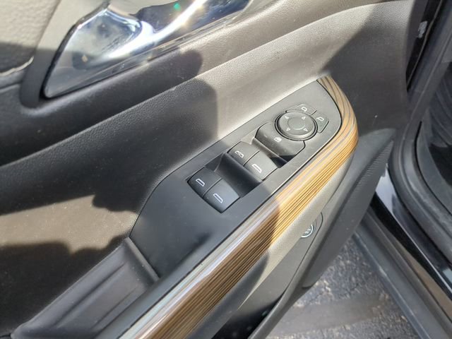 Used 2023 GMC Acadia SLE w/ Driver Convenience Package AWD/4WD image 14