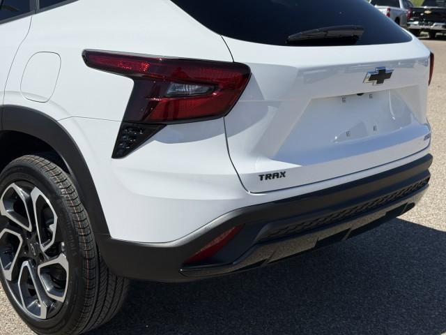 New 2026 Chevrolet Trax RS image 15