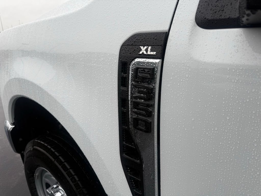 New 2026 Ford F350 XL AWD/4WD image 13