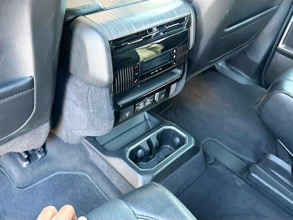 Used 2024 Jeep Wagoneer Series II AWD/4WD image 28