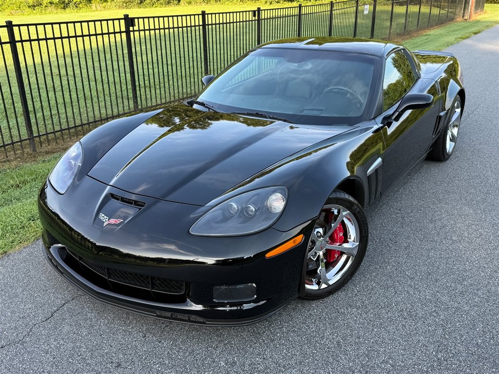 Used 2013 Chevrolet Corvette Grand Sport w/ 2LT Preferred Equipment Group RWD image 4