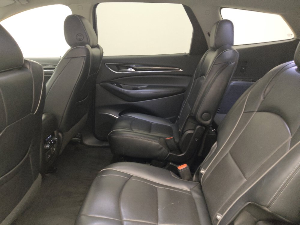 Used 2020 Buick Enclave Avenir w/ Avenir Technology Package FWD image 18