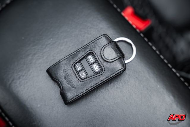 Used 2016 Aston Martin Vanquish Volante RWD image 99