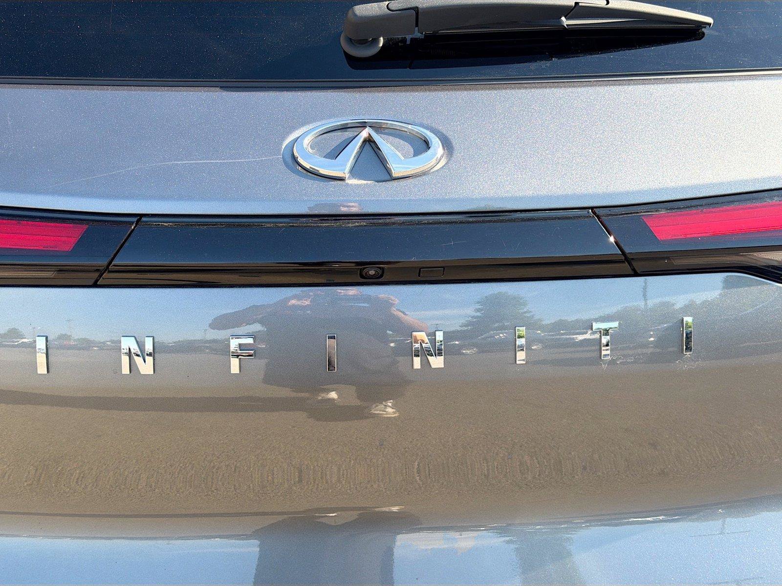 Used 2023 INFINITI QX60 Luxe w/ Cargo Package AWD/4WD image 12