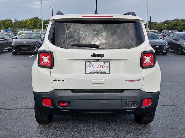 Used 2023 Jeep Renegade Trailhawk AWD/4WD image 4