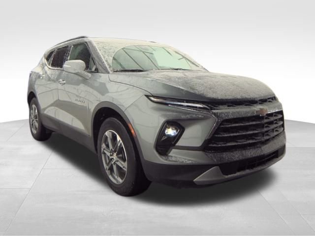 Used 2024 Chevrolet Blazer LT image 3