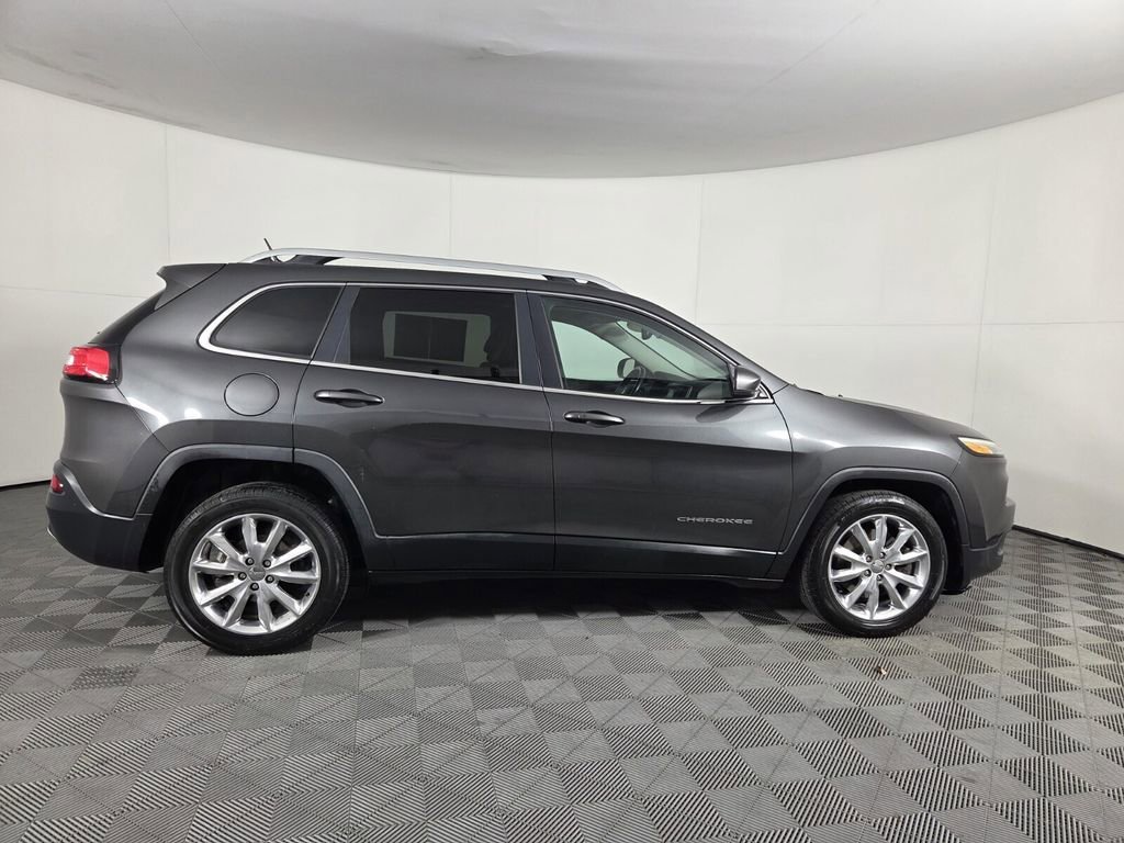 Used 2015 Jeep Cherokee Limited image 4