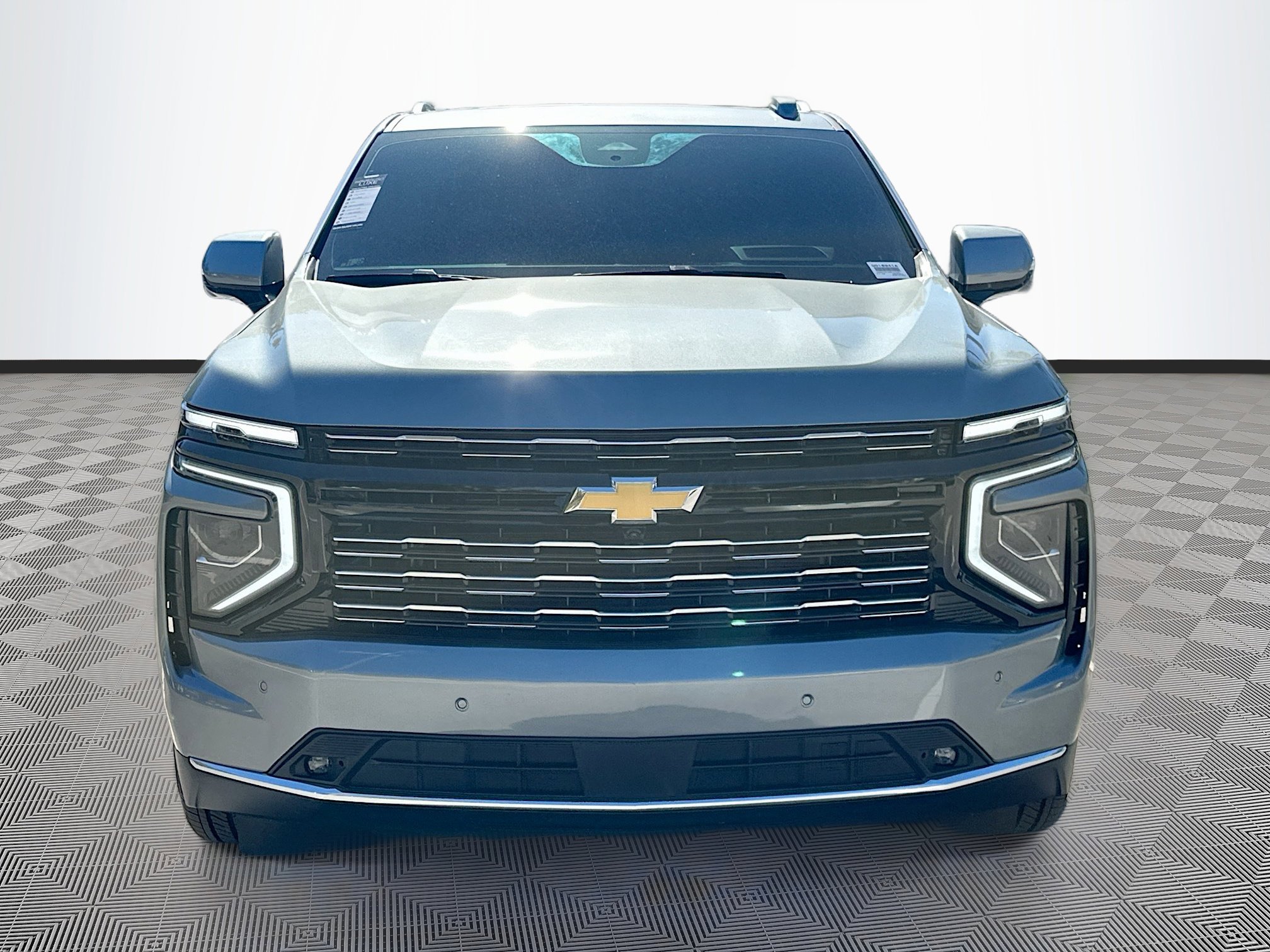 Used 2025 Chevrolet Tahoe High Country image 2