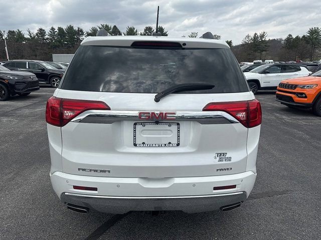 Used 2017 GMC Acadia Denali w/ Technology Package image 4