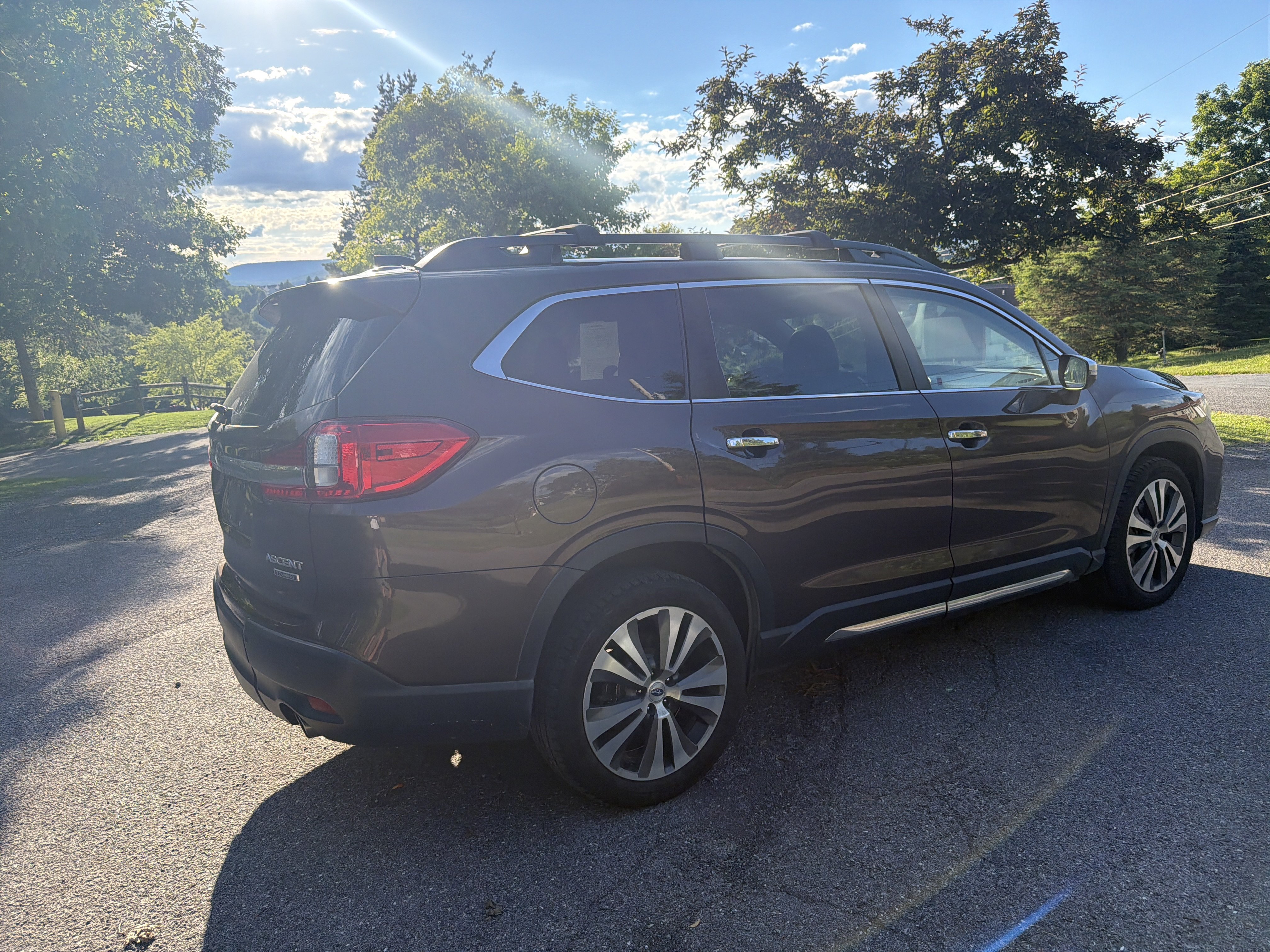 Used 2019 Subaru Ascent Touring AWD/4WD image 3