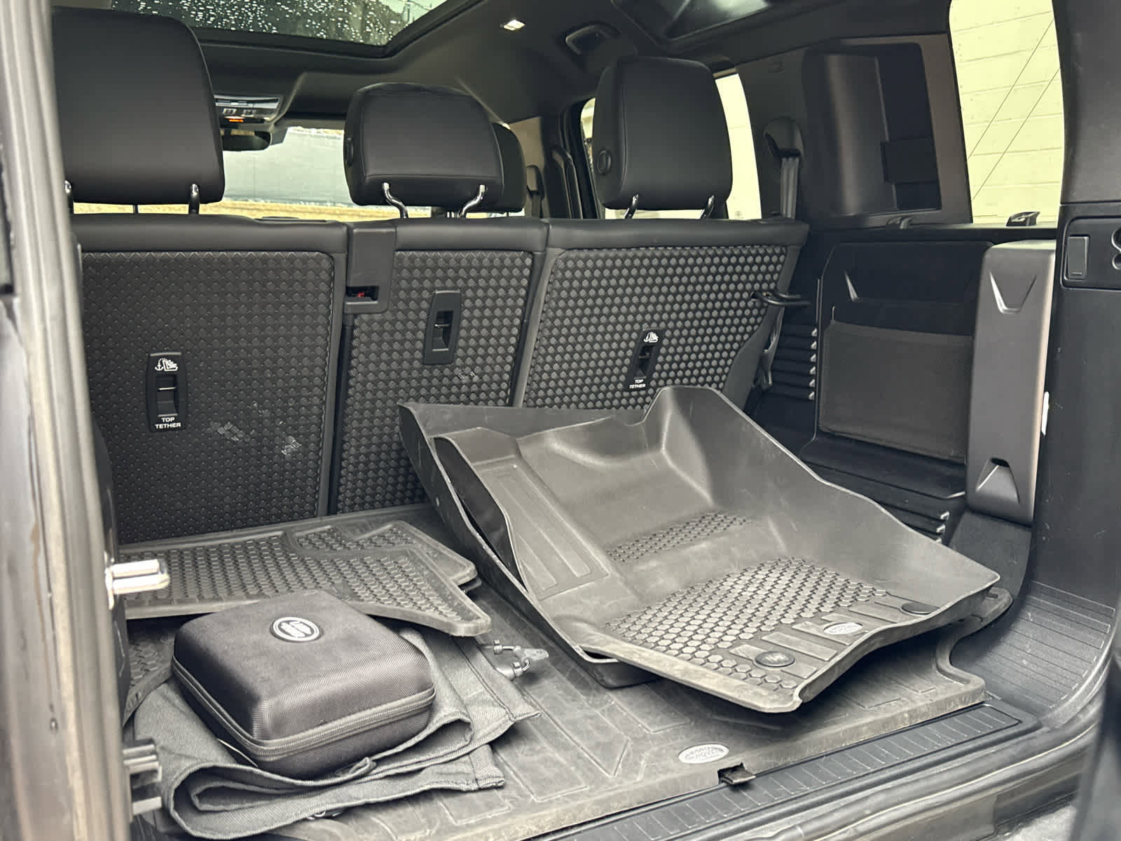 Certified 2024 Land Rover Defender 110 S image 16