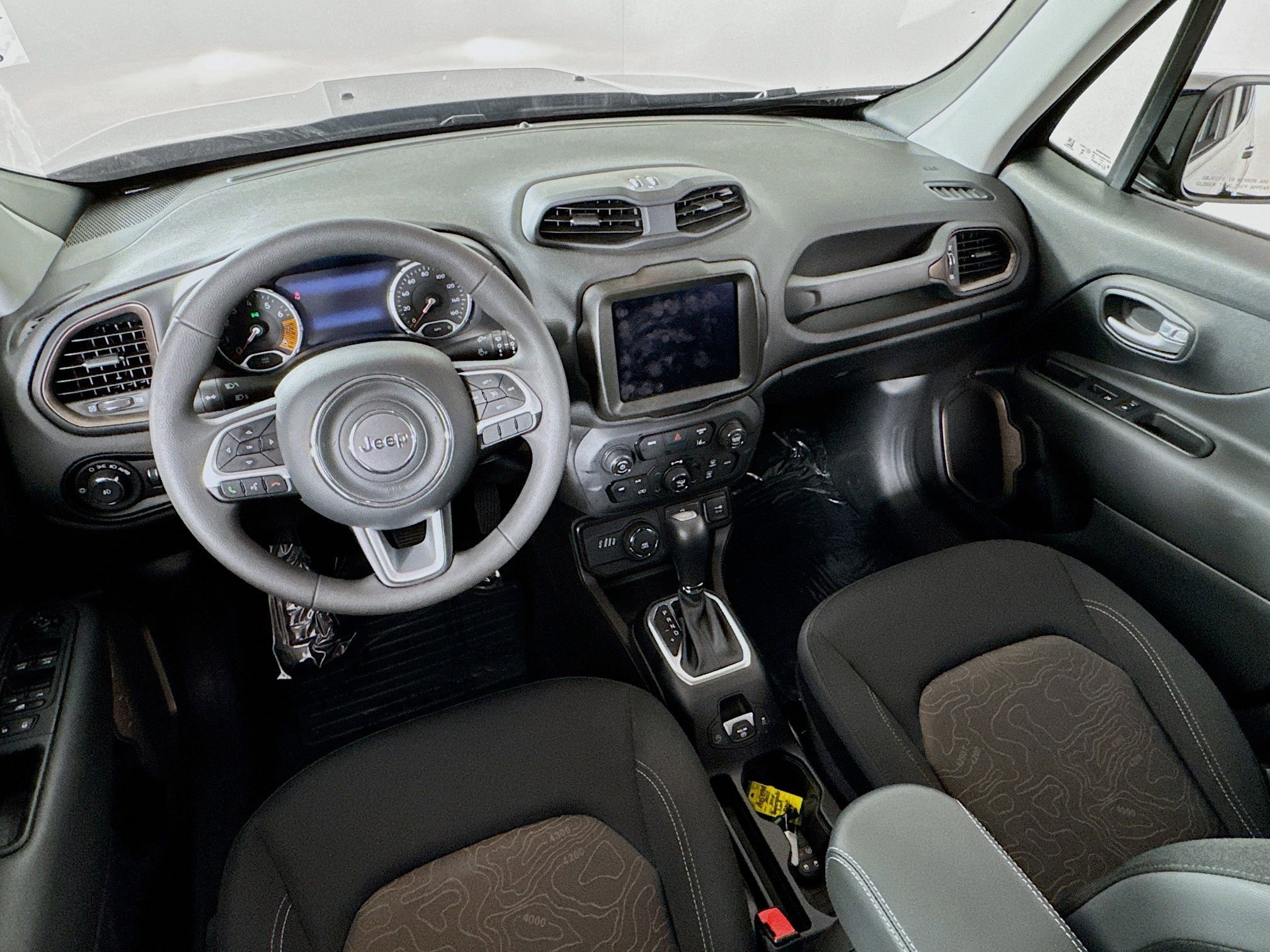 Used 2023 Jeep Renegade Latitude image 19