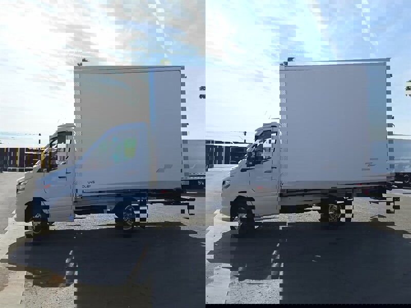 Used 2023 Mercedes-Benz Sprinter 3500 image 3
