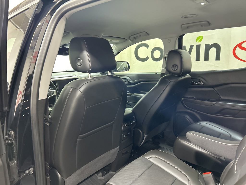 Used 2023 GMC Acadia SLT w/ Technology Package image 21