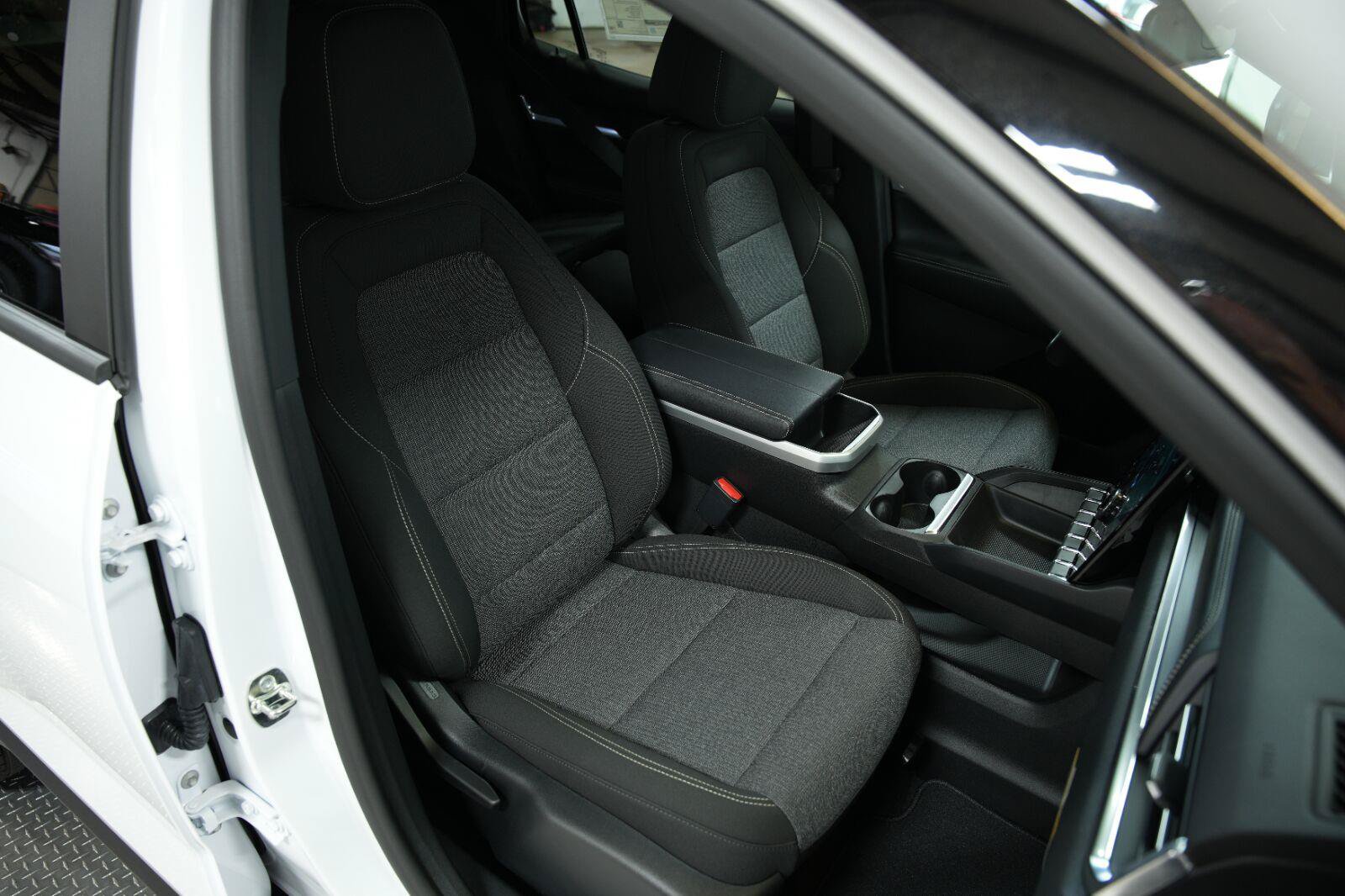 New 2027 GMC Terrain Elevation w/ Black Edition FWD image 16