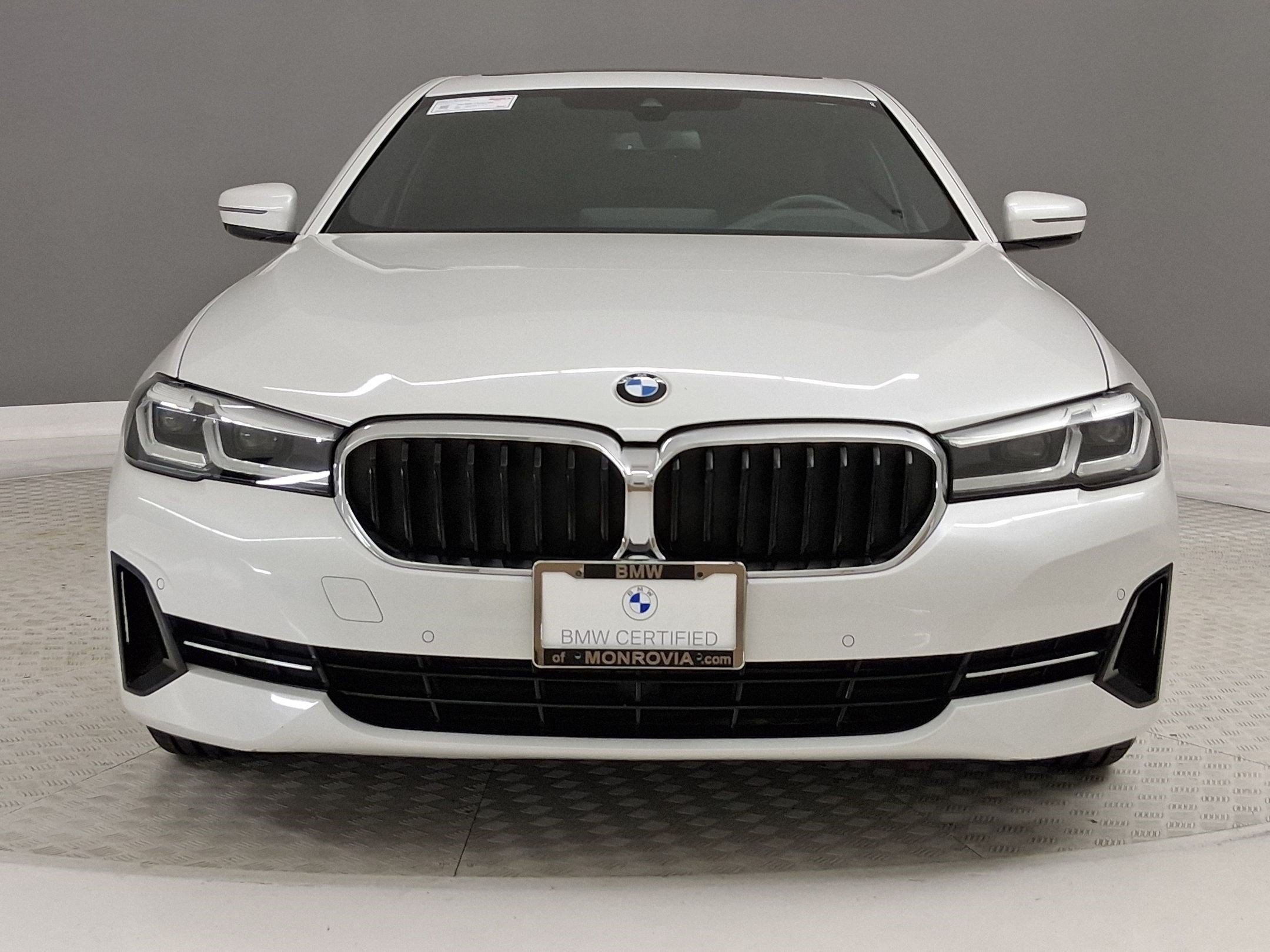 Certified 2023 BMW 530i w/ Premium Package RWD image 4